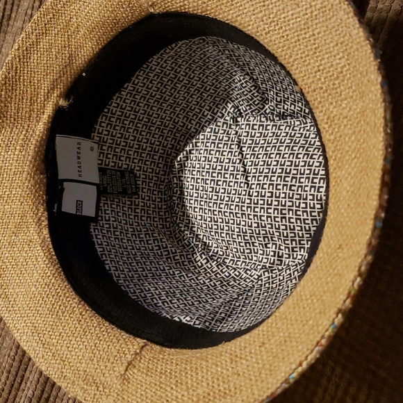 Hat - Picture 2 of 3